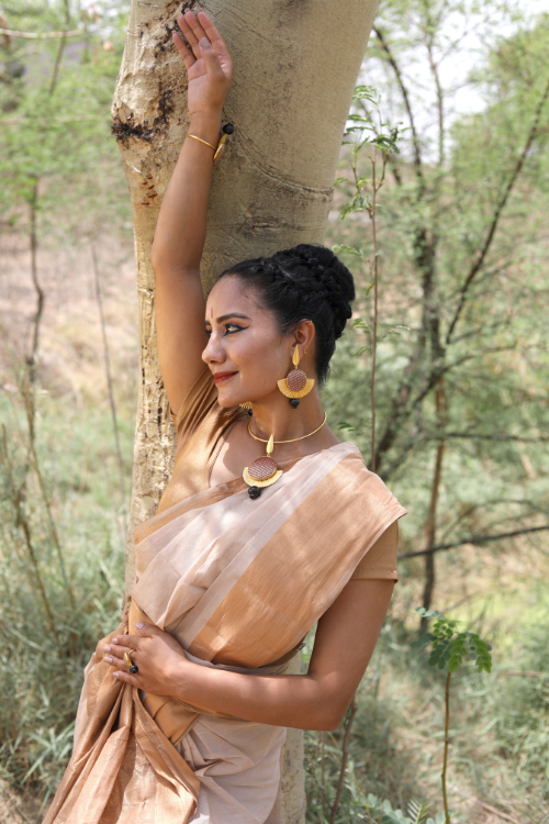 Kabbish'S Fan Drape Bharatnatyam Necklace, Black Pottery