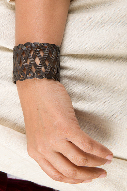 Tokri Cuff Short Ant