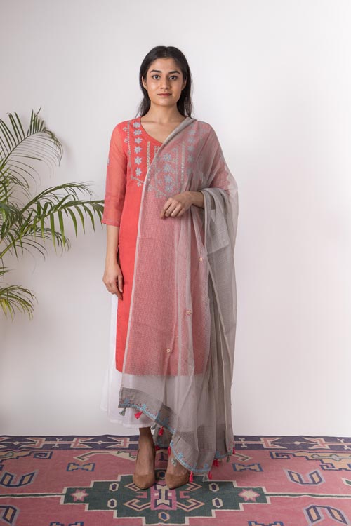 Urmul 'Charu' Hand Embroidered pink kotta doriya kurta . 2pc set (kurta and dupatta)