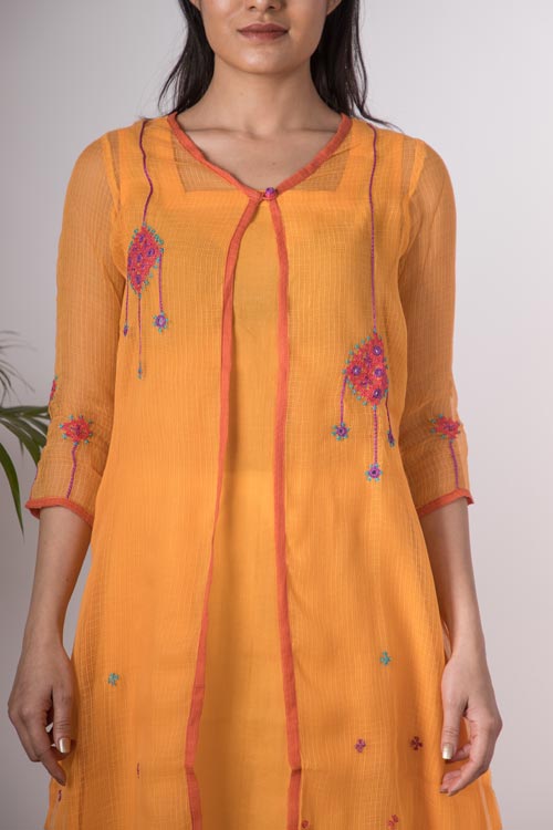 Urmul Aaesha Hand Embroidered Yellow Kota Doria Kurti Set For Women Online