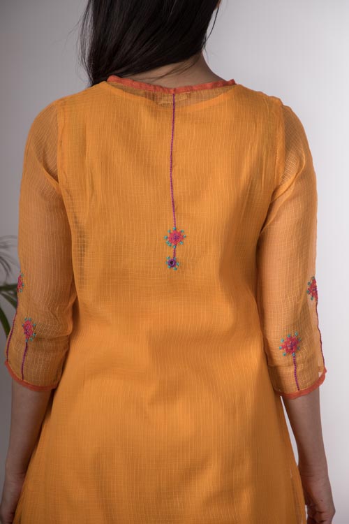 Urmul 'Aaesha'Hand Embroidered Yellow kotta doriya kurta . 3pc set (kurta along with slip and pant )