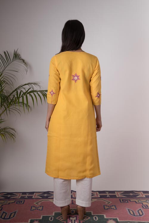 Urmul 'Pyaari' Hand Embroidered Yellow kotta doriya kurta . 2pc set (kurta and dupatta)