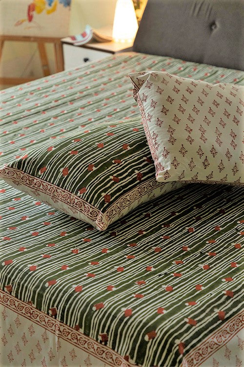 Sootisyahi 'Red in Motion' Handblock Printed Cotton Bedsheet