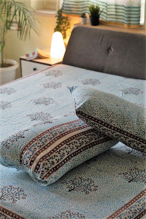 Sootisyahi 'Blue Bloom' Handblock Printed Cotton Bedsheet