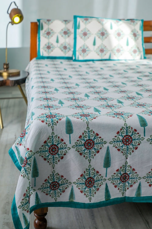 Sootisyahi 'Mughal Garden' Handblock Printed Cotton Bedsheet