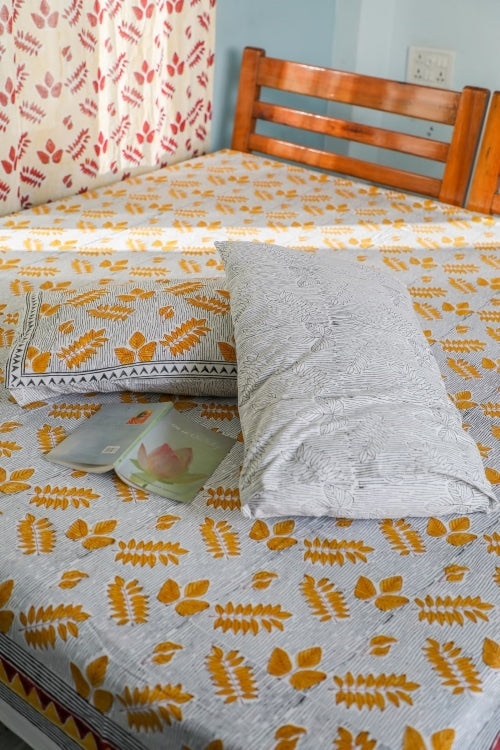 Sootisyahi 'Autumn Fest' Handblock Printed Cotton Bedsheet