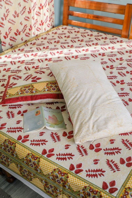 Sootisyahi 'Artful Nature' Handblock Printed Cotton Bedsheet