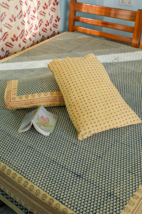 Sootisyahi 'Classic Consorts'Handblock Printed Cotton Bedsheet