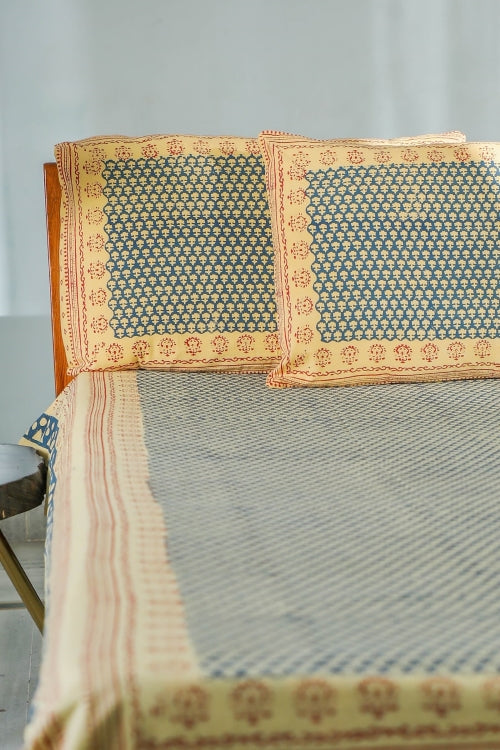 Sootisyahi 'Classic Consorts'Handblock Printed Cotton Bedsheet