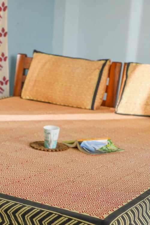 Sootisyahi 'Reddish Waves' Handblock Printed Cotton Bedsheet