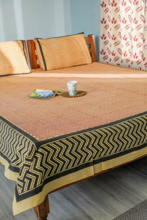 Sootisyahi 'Reddish Waves' Handblock Printed Cotton Bedsheet