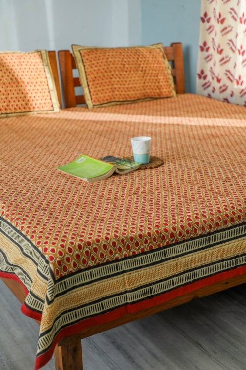 Sootisyahi 'Drop Of Colors' Handblock Printed Cotton Bedsheet