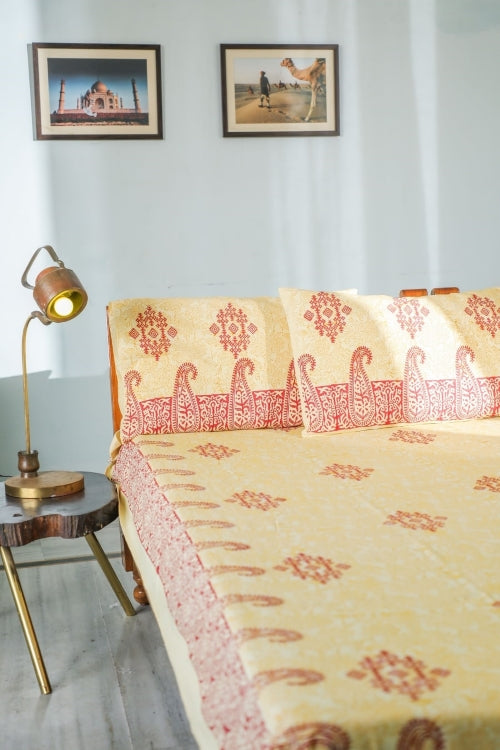 Sootisyahi 'Modern Motley' Handblock Printed Cotton Bedsheet