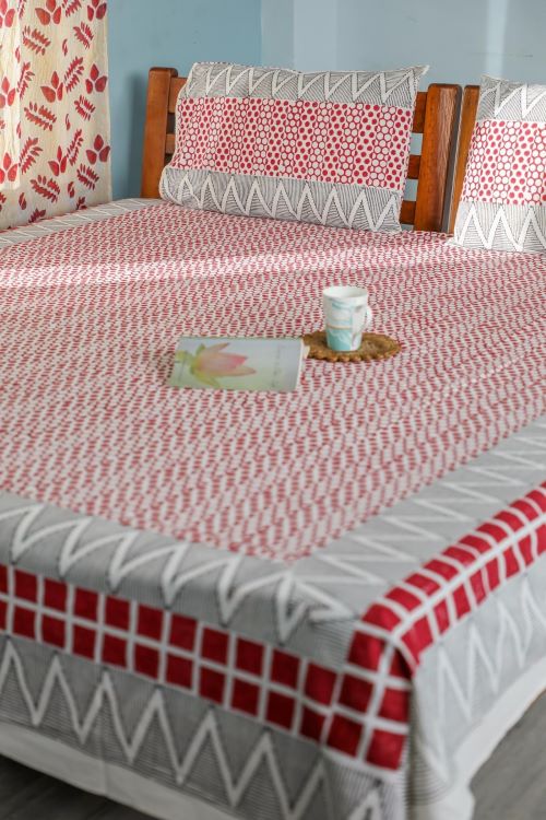 Sootisyahi 'Geometrical Valley' Handblock Printed Cotton Bedsheet
