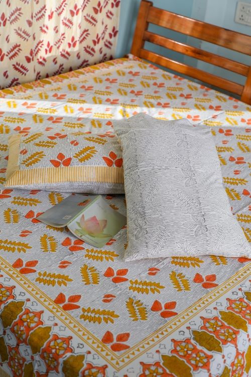 Sootisyahi 'Rare Leaves' Handblock Printed Cotton Bedsheet