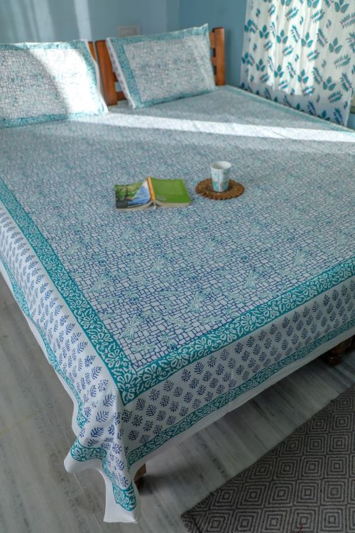 Sootisyahi 'Tales Of Fly' Handblock Printed Cotton Bedsheet