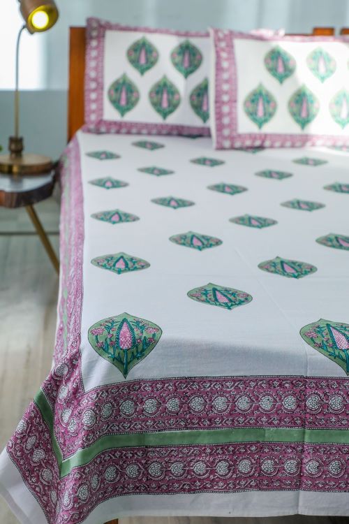 Sootisyahi 'Green & Voilet' Handblock Printed Cotton Bedsheet