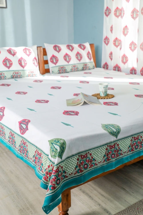 Sootisyahi 'Buds & Petals' Handblock Printed Cotton Bedsheet