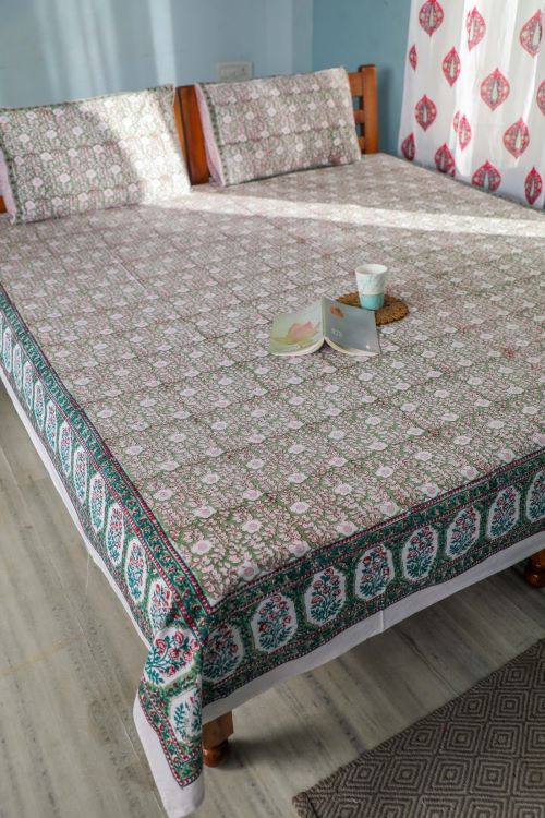 Sootisyahi 'Mughal Garden' Handblock Printed Cotton Bedsheet