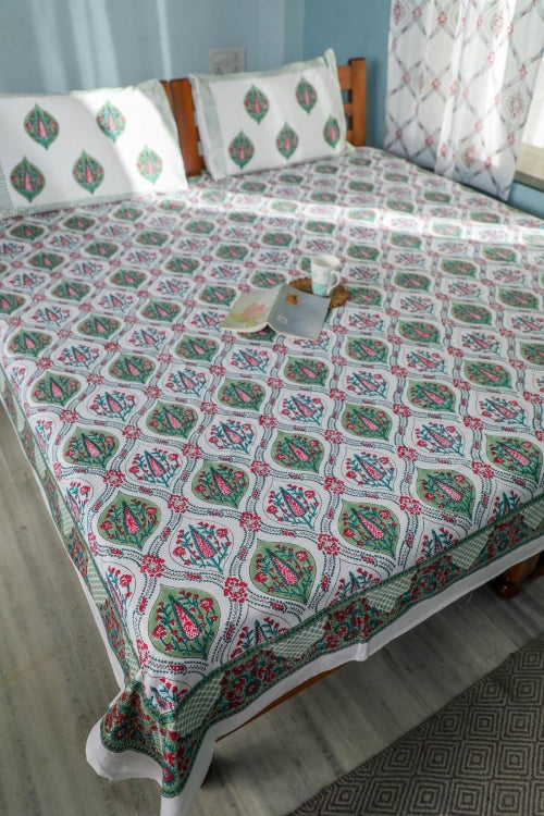 Sootisyahi 'Valley Of Flower' Handblock Printed Cotton Bedsheet