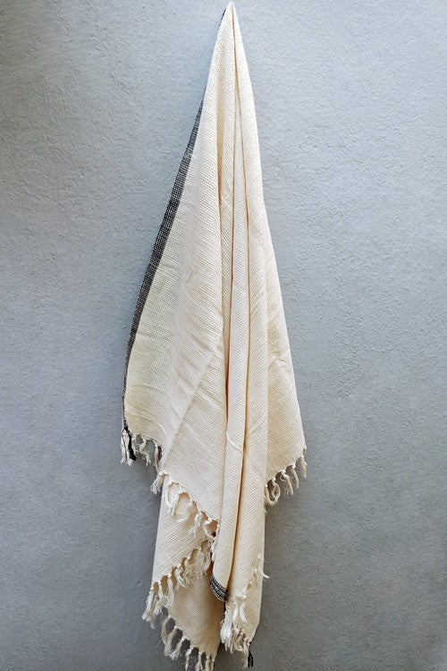 Bun.kar Bihar, "White Plain Honeycomb Bath Towel"