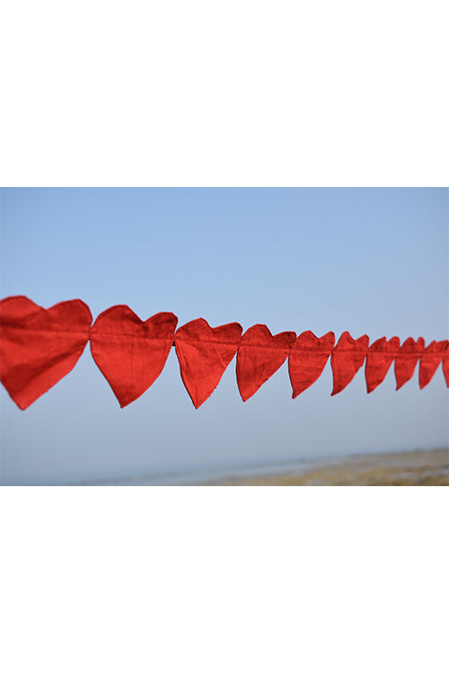 Okhai 'Dil' Heart-Shaped Pure Cotton Bunting