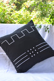 Porgai 'Night And Day' Hand Embriodered Cotton Cushion Covers Black (set of 4)