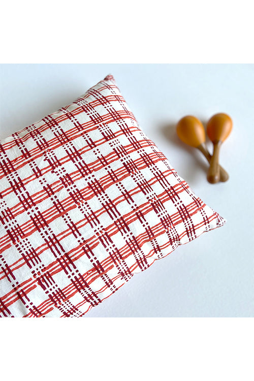 Whitewater Kids Organic Gift Set - Manjha Print Kapok Pillow With Maracas