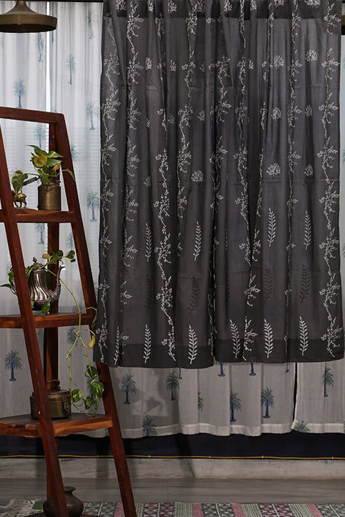 SootiSyahi 'Blooming in Night' Handblock Printed Cotton WindowCurtain
