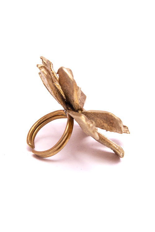 Miharu Dokra Double Flower Finger Ring