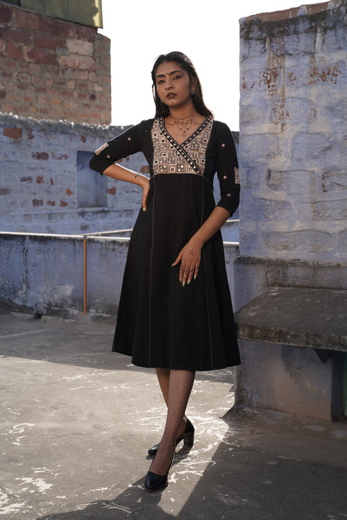 Urmul 'Nayab'  Handloom Kurti set (Kurti,Pant )