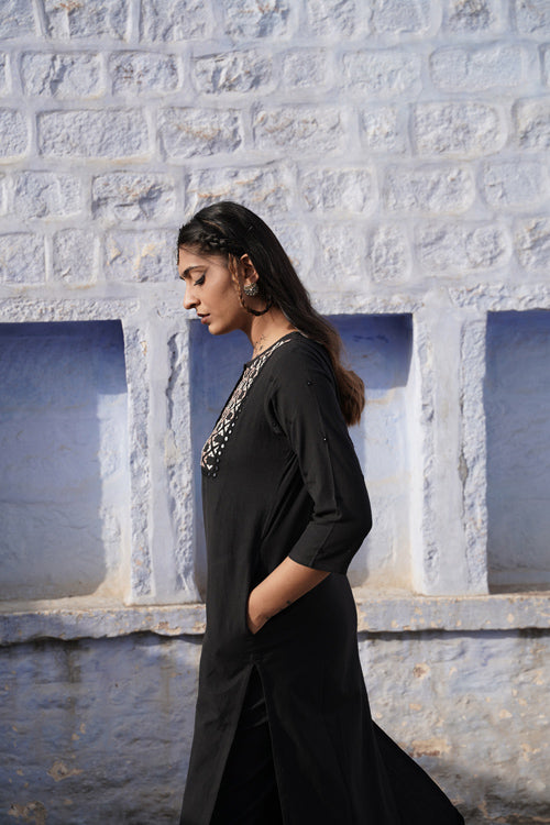 30 Stunning Black Kurti Designs For Women In Trend