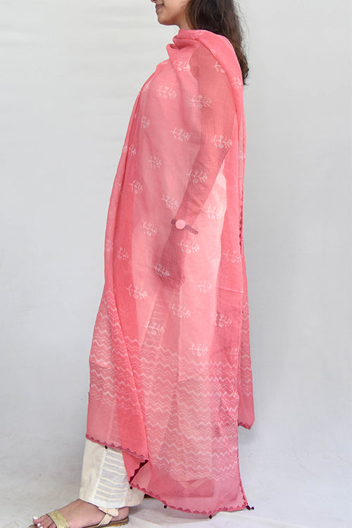 Sadhna 'Aavaili' Pink Kotadoriya Applique Work Cotton Dupatta.