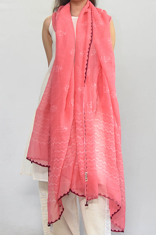 Sadhna 'Aavaili' Pink Kotadoriya Applique Work Cotton Dupatta.