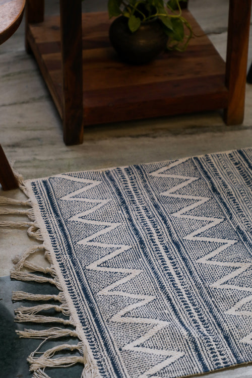 SootiSyahi 'Arctic Current' Handblock Printed Cotton Dhurrie Rug