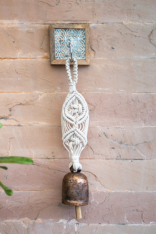 One 'O' Eight Knots Diamond Hand-Knotted Wind Chime with Metal Bell (Single pc)