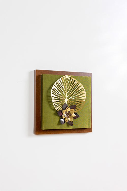 Wall Frame With One Leaf And Flower Composition