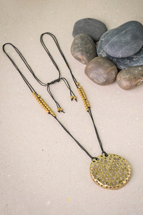 Miharu Dokra Round and Round Pendent