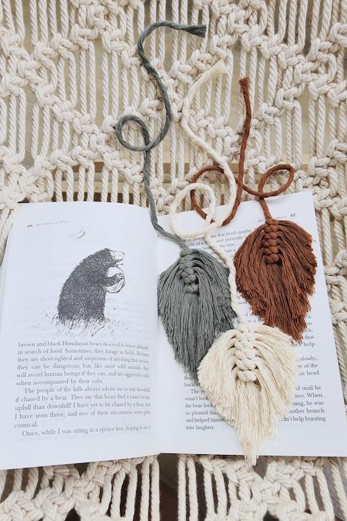 Macram̩ Leaf Bookmarks - Set of 3
