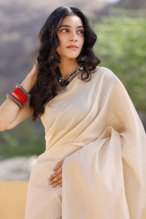 Handweave Maheshwari "Herringbone" Off-White Silk Cotton Tissue Saree