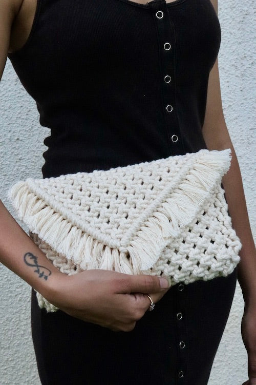 House of Macrame Handcrafted Macrame Clutch Bag with swing (Off-white)