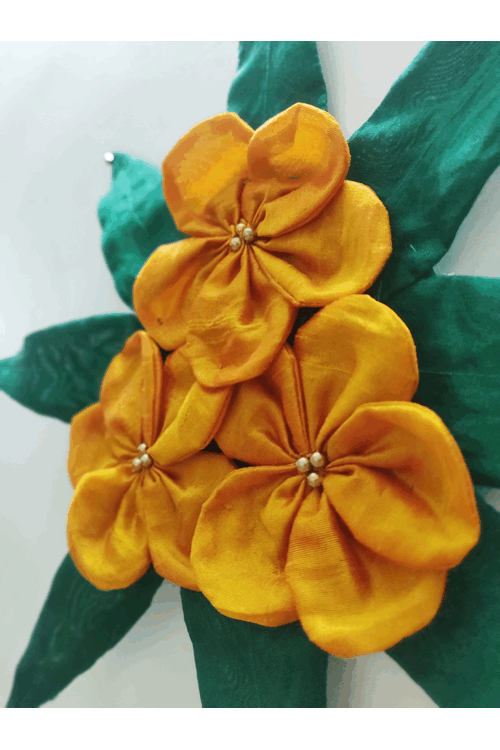 "Svatanya" Handcrafted Eco-Friendly Marigold & Mango Leaf Toran