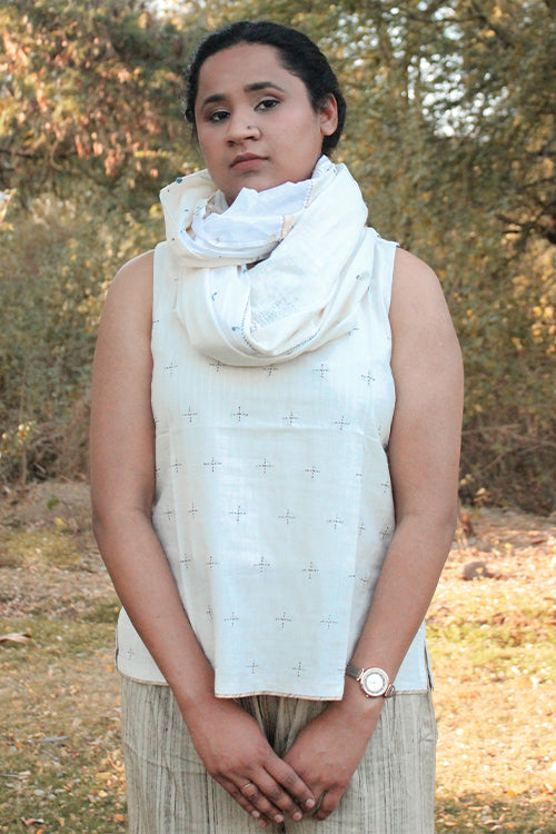 sleeveless kurta | Casual dress, Sleeveless kurta, Indian wear