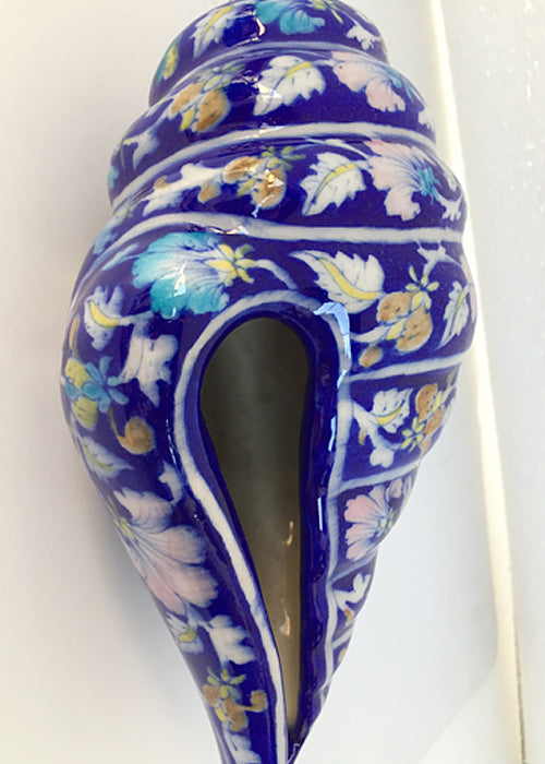 Blue Pottery Handcrafted Con Shell-98