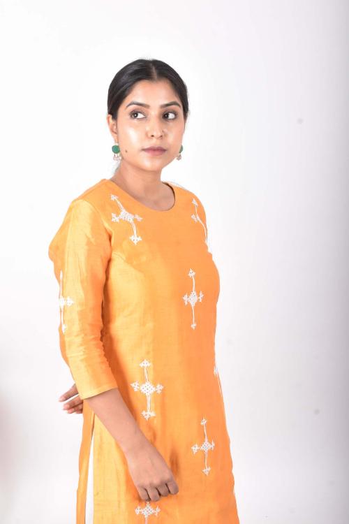 Urmul Champa Hand Embroidered Mustard Chanderi Kurta For Women Online