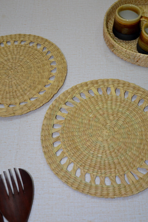 Dharini Kauna Round Placemats (Set Of 2)