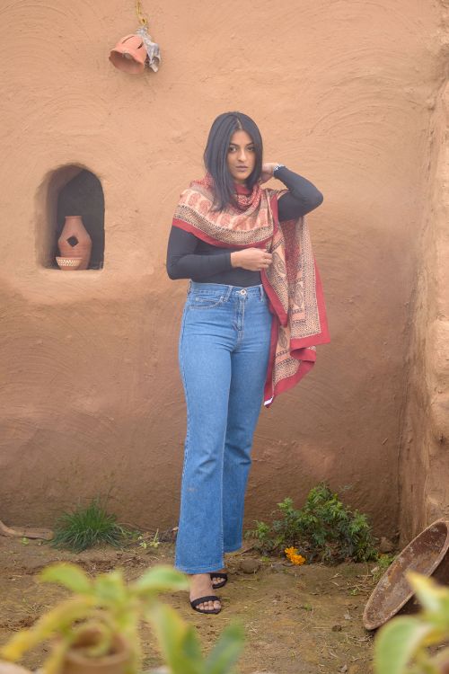 Pure Silk Bagh Printed Stole - Small Beige Flowers