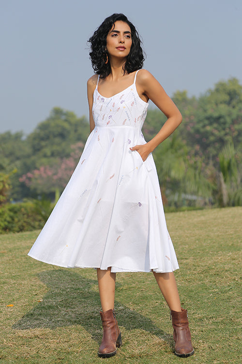 Okhai 'Noble' Hand Embroidered Organic Cotton Sleeveless Dress