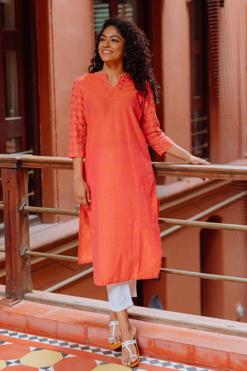 Women Orange Kurtas Sets - Buy Women Orange Kurtas Sets online in India