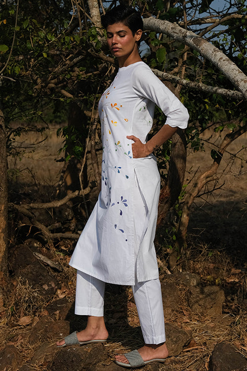 Okhai 'Butterfly Heart' Hand Embroidered and Mirrorwork Kurta